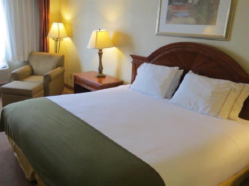 Baymont Inn & Suites By Wyndham هولبروك المظهر الخارجي الصورة