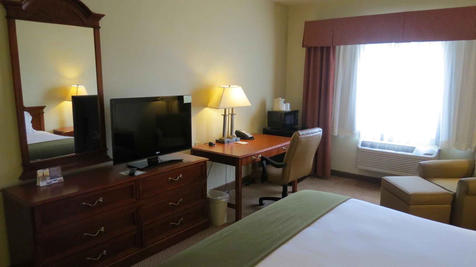 Baymont Inn & Suites By Wyndham هولبروك المظهر الخارجي الصورة