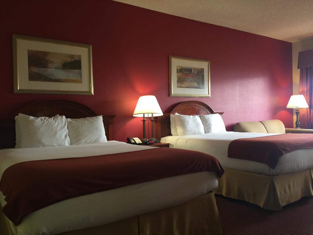 Baymont Inn & Suites By Wyndham هولبروك المظهر الخارجي الصورة