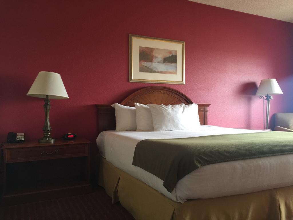 Baymont Inn & Suites By Wyndham هولبروك المظهر الخارجي الصورة